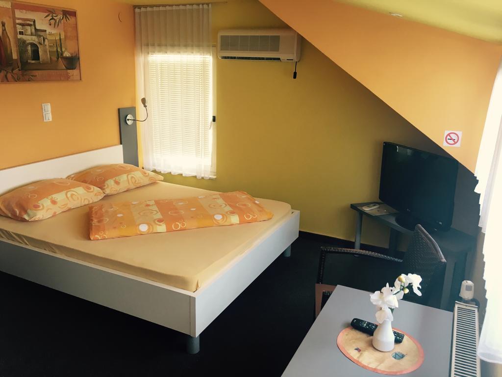 Guest House Mlada Lipa Maribor Bagian luar foto